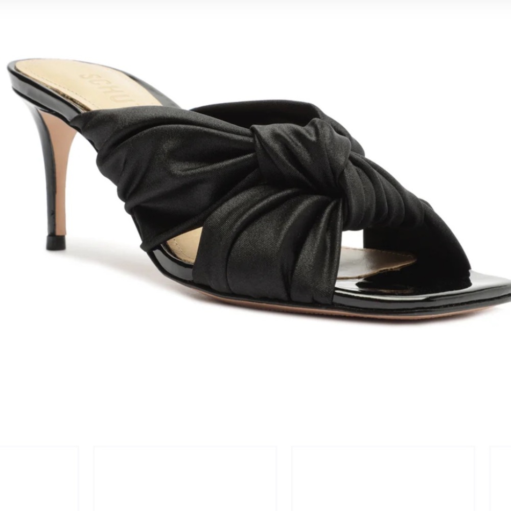 Schutz spandex heel NIB